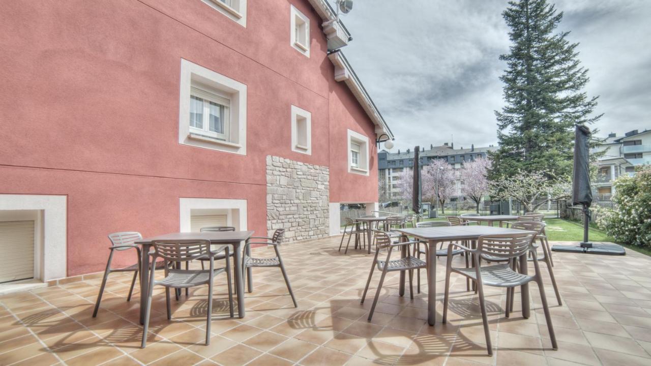 Pura Vida Pirineos Hotell Jaca Exteriör bild